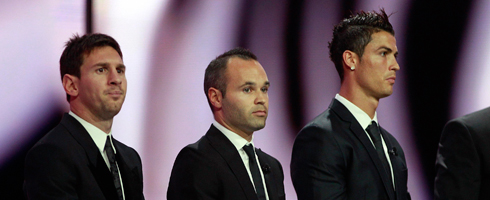 iniesta-suit490ai