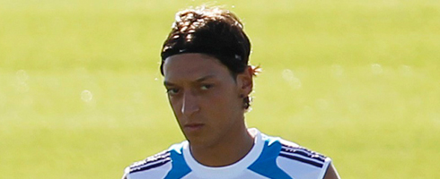 ozil-training490ai