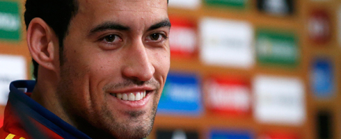 busquets-close490ai