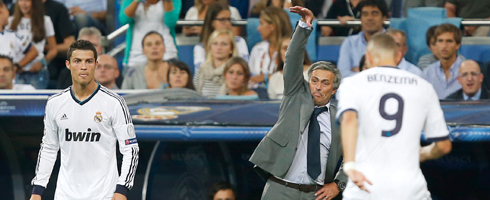 mourinho-real-city-gesture490ai