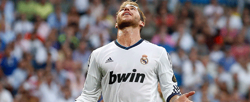 ramos-sergio-looks-up490ai