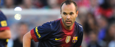iniesta-barca-shirt490ai