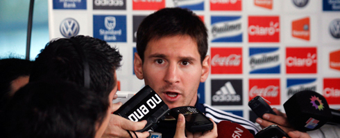 messi-reporters490ai