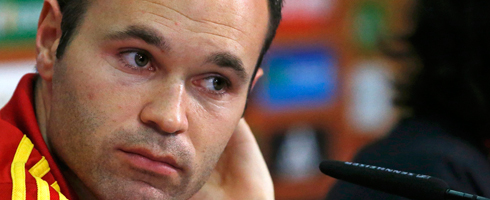iniesta-press490ai