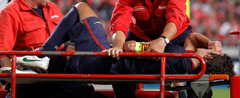 puyol-stretcher-benfica490a