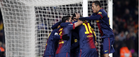 Barca-grouphug490ai