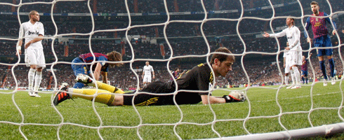 casillas-floor490ai