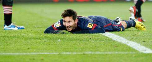 messi-floor-again490ai