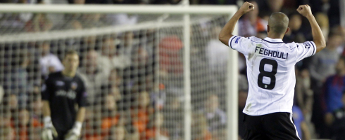 Feghouli-arms-raised490ai