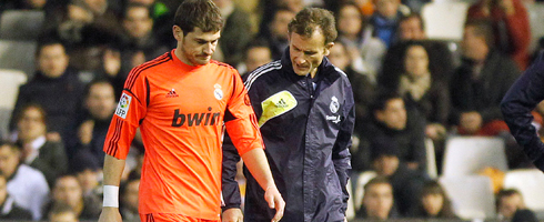 casillas-valencia-injury490ai