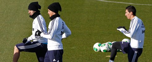 di-maria-warm-up490ai