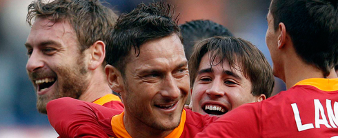 totti-teammates490ai