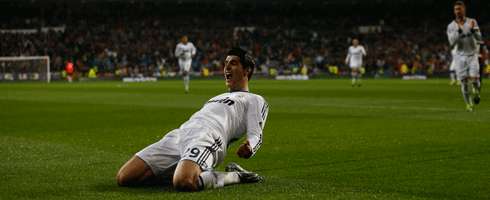 alvaro-morata-on-knees490ai