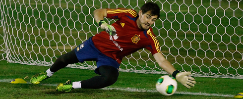 casillas-pre-tahiti490ai