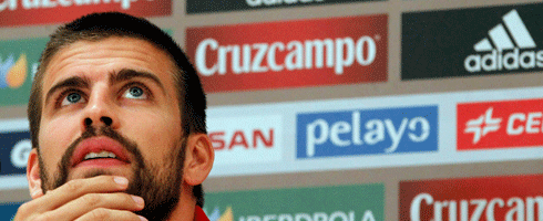 pique-pensive490ai