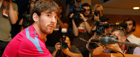 messi-press490ai