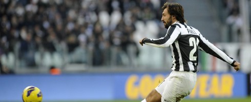 pirlo-freekick490ai