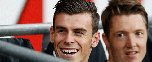 bale-smiling490ai