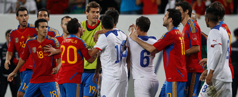 spain-chile-players490ai