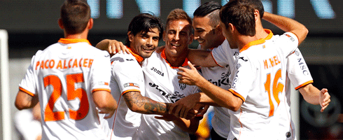 valencia-players-celebrate4