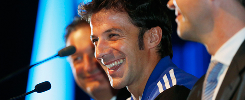 del-piero-microphone490ai