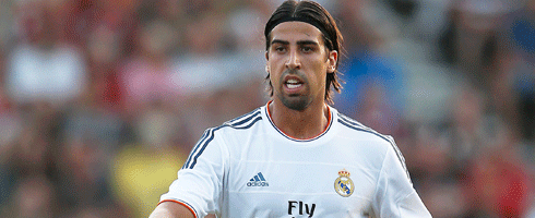 khedira-close490ai