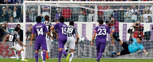 tevez-fiorentina-pen490ai