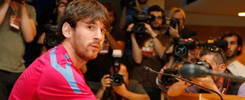 messi-press490ai