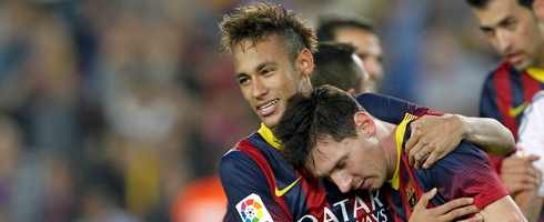 neymar-messi-hug490ai