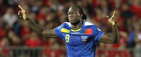 caicedo-close490ai