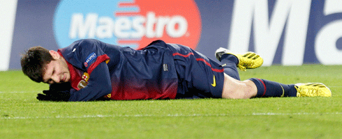 messi-ground-injured490ai
