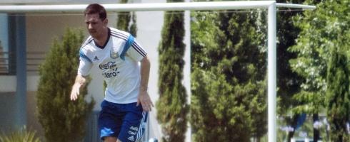 messi-training490ai