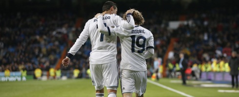 modric-ronaldo-back490ai