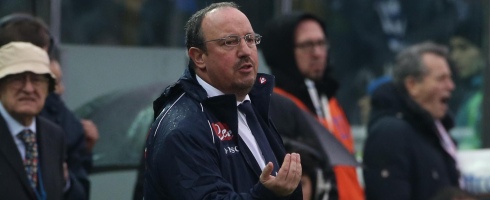 benitez-napoli-hand490ai