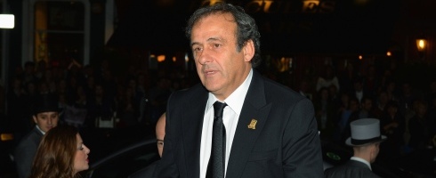 platini-close490ai