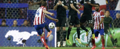 atletichelsea-gabifreekick490ai