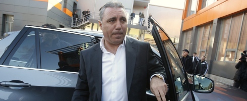 stoichkov-close490ai