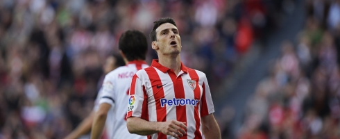 aduriz-looking-up490ai