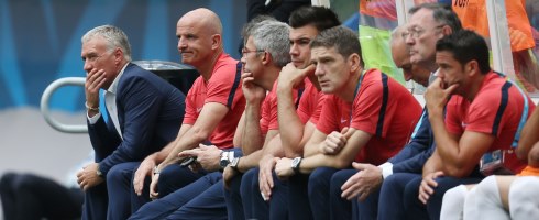 deschamps-bench490ai
