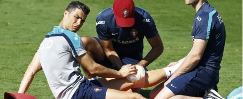 ronaldo-iceknee490ai