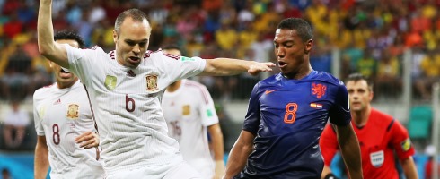 spainned-iniesta-deguzman490ai