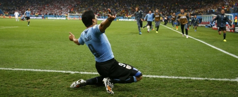suarez-wc-celeb490ai