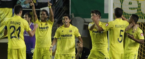 villarreal-group-celebrate490ai