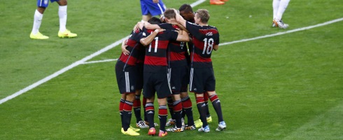 germanyhuddle-brazil490ai