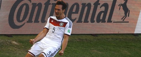 hummels-celebration490ai