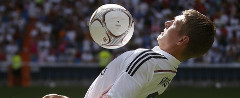 kroos-madrid-chest490ai