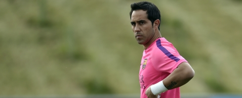 bravo-barca-training490ai
