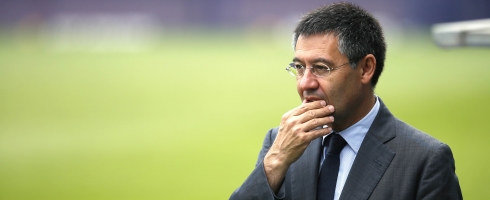 bartomeu-hand490ai