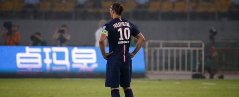 ibrahimovic-alone490ai