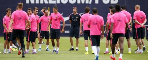 luis-enrique-barca-training490ai_0